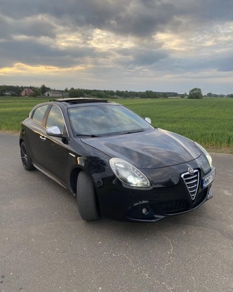 Alfa Romeo Giulietta cena 33500 przebieg: 230000, rok produkcji 2011 z Siewierz małe 277